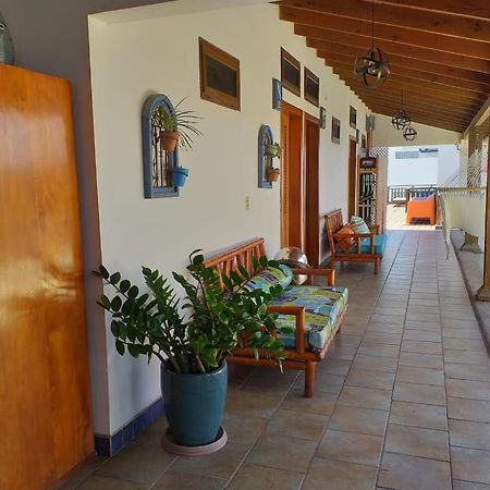 تيلا Hotel Y Restaurante Cesar Mariscos المظهر الخارجي الصورة